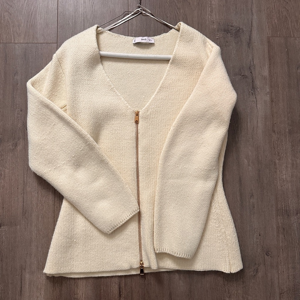 Mango Cream V-Neck Zip Front Knit Sweater